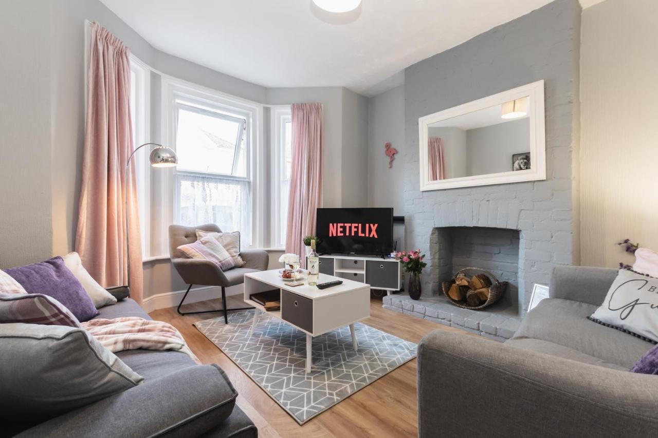 3-Bedroom House L Fast Wi-Fi L Garden L Newly Decorated L Close To Shops And Restaurants Bournemouth Exterior foto