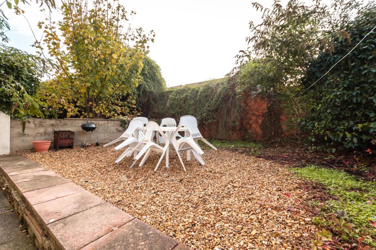 3-Bedroom House L Fast Wi-Fi L Garden L Newly Decorated L Close To Shops And Restaurants Bournemouth Exterior foto